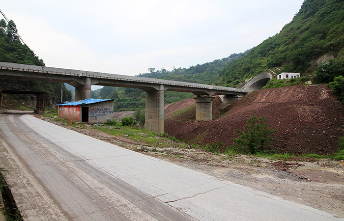 渝利项目施工现场近况—-白水河双线大桥