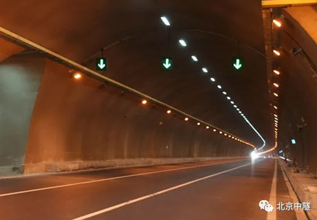 营松高速公路06标段长板坡隧道